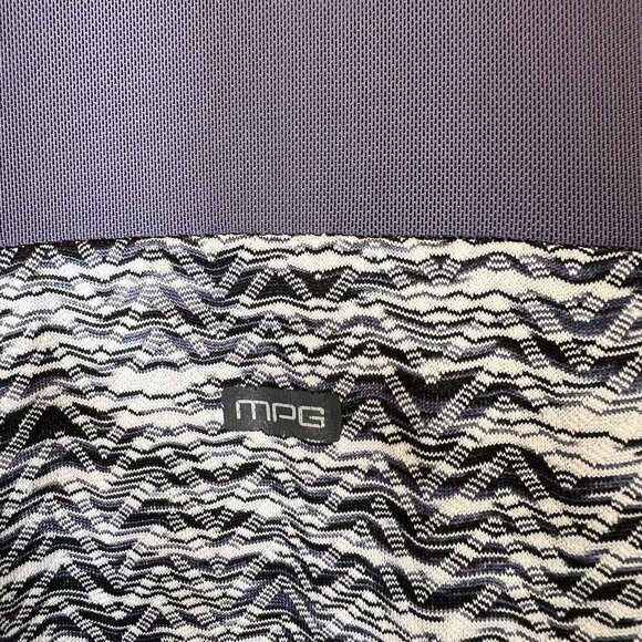 MPG Mondetta Performance Gear Travel Black Purple Grey White Dress Zig Zag L - Picture 6 of 11